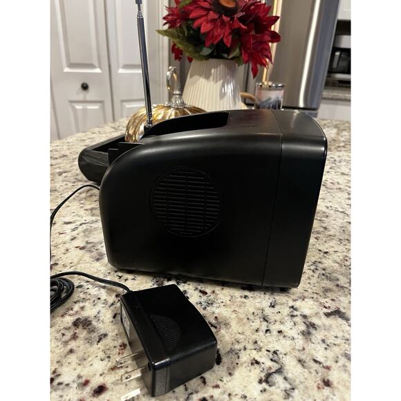 VTG JENSEN J53-BWR Portable Black & White TV CRT AM/FM 5” Tested - WORKS! READ - Picture 7 of 8